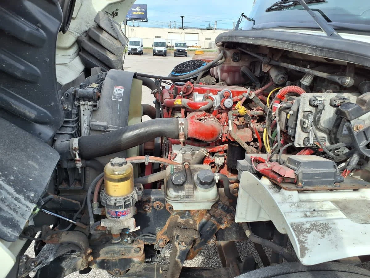 2020 Freightliner M2 106 in Cleveland, OH — photo 9