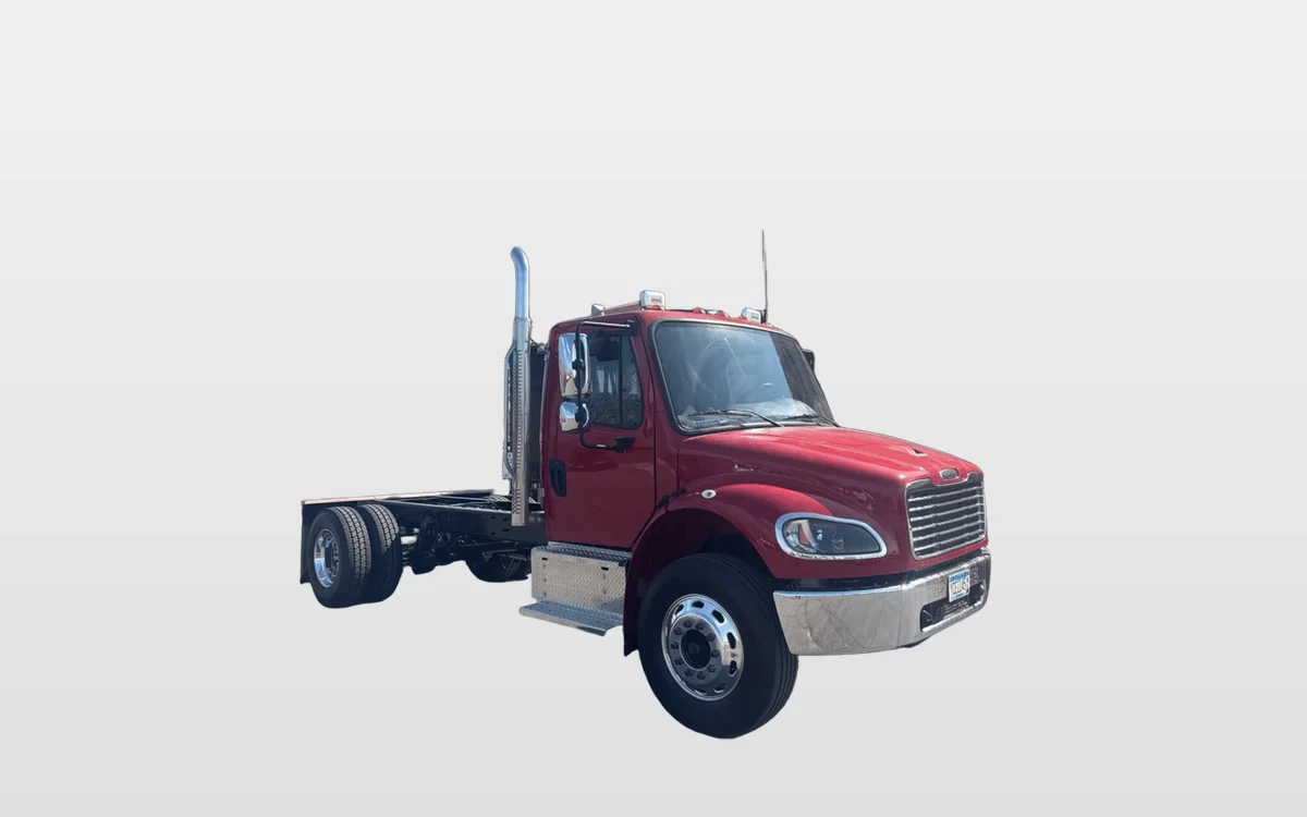2024 Freightliner M2 106 - image 1