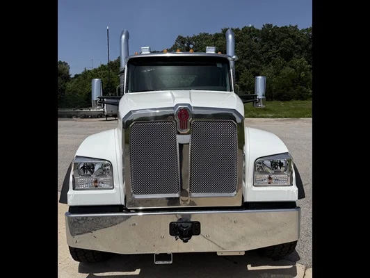 2026 Kenworth T880 in Van Buren, AR — photo 17