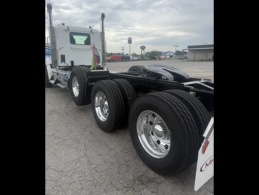 2026 Kenworth T880 in Van Buren, AR — photo 20