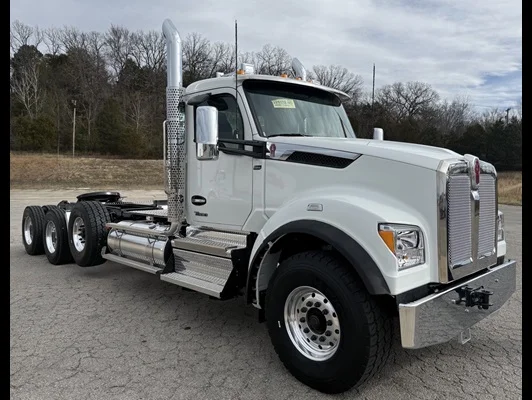 2026 Kenworth T880 in Van Buren, AR