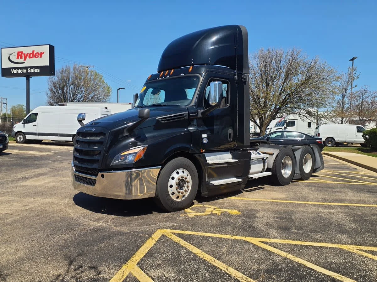 2020 Freightliner Cascadia in Bolingbrook, IL