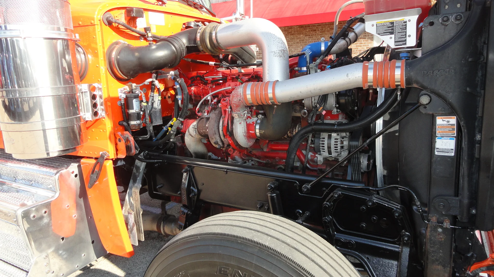 2017 Peterbilt 389 in O'fallon, MO — photo 12