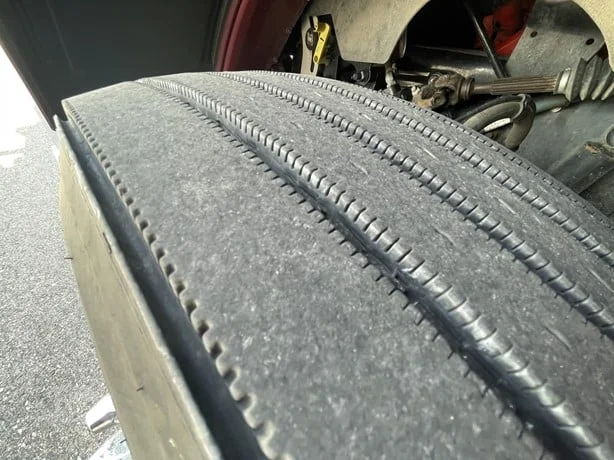 2023 Peterbilt 389 - image 15