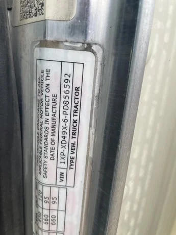 2023 Peterbilt 389 - image 18