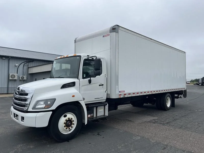 2020 Hino 268 in Sauk Rapids