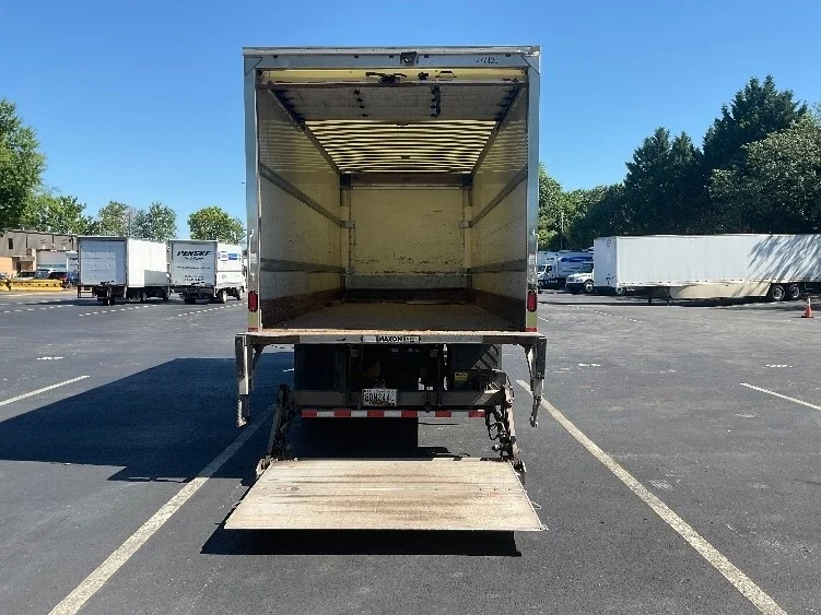 2019 Freightliner eM2 in Capitol Heights, MD — photo 9