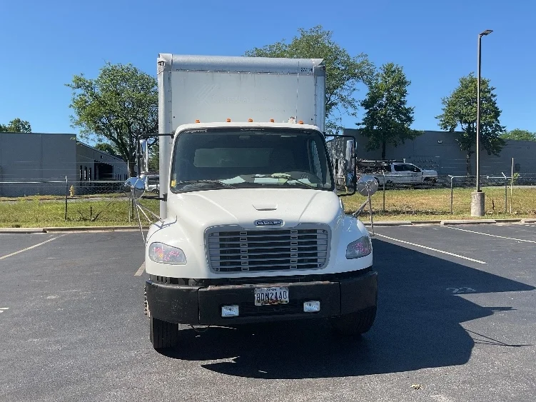 2019 Freightliner eM2 in Capitol Heights, MD — photo 2