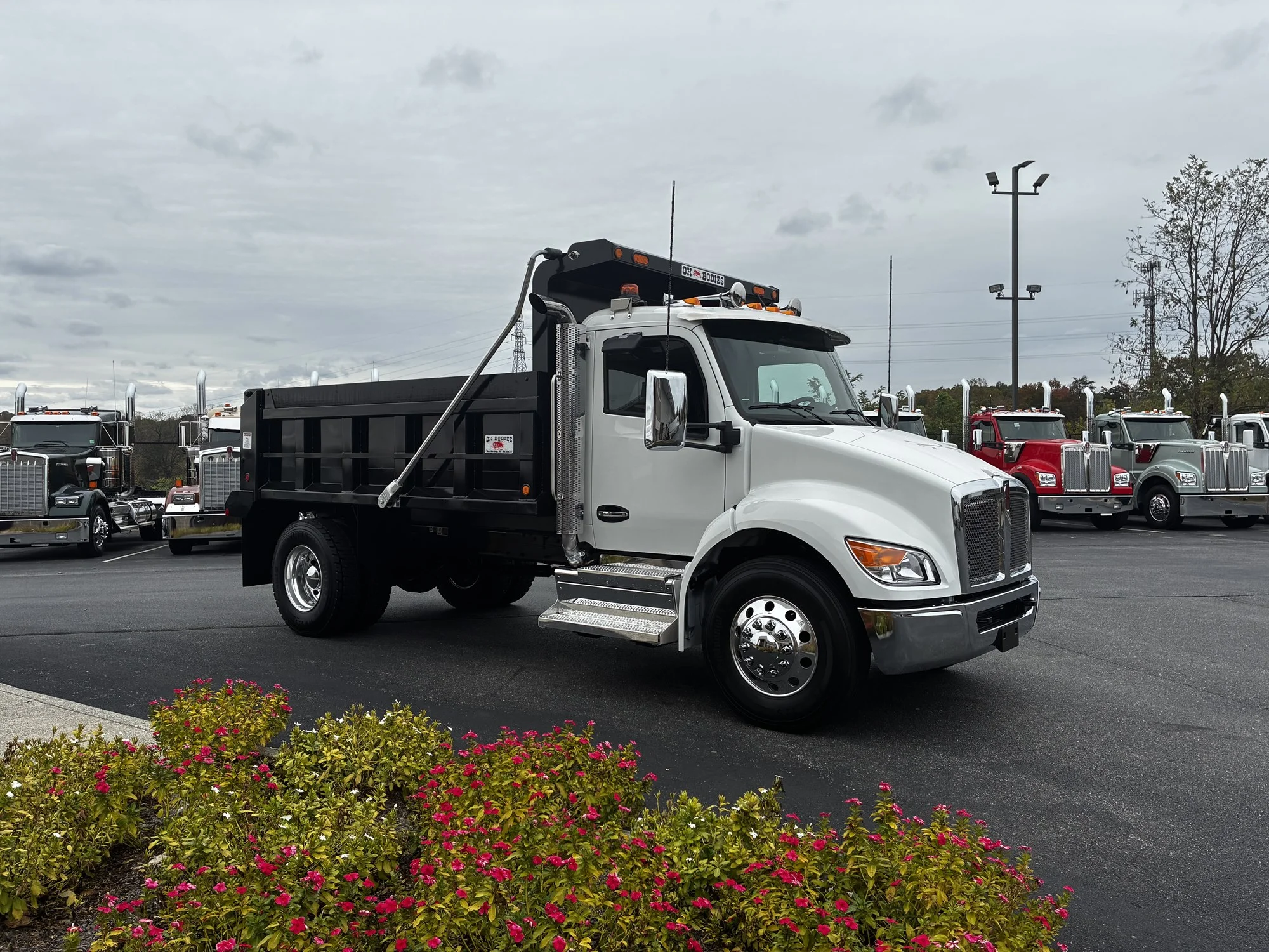 2026 Kenworth T280 - image 3