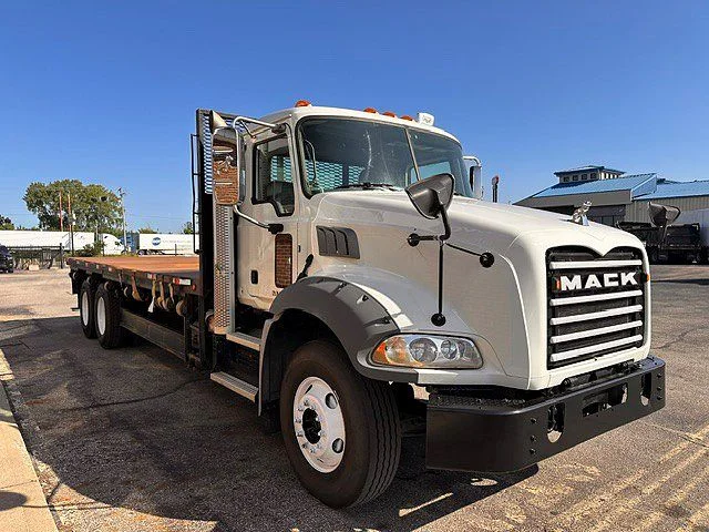 2018 Mack in La Vergne, TN — photo 5
