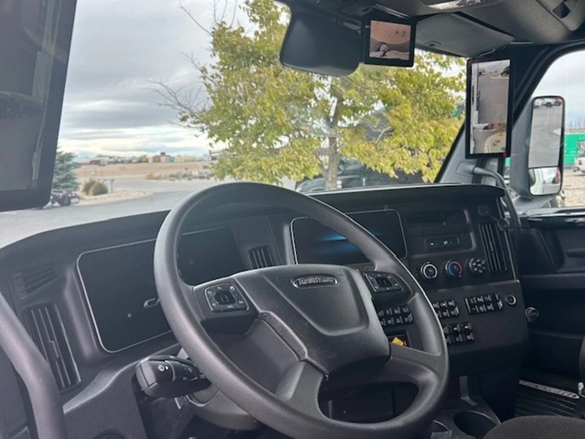 2026 Freightliner Cascadia - image 8