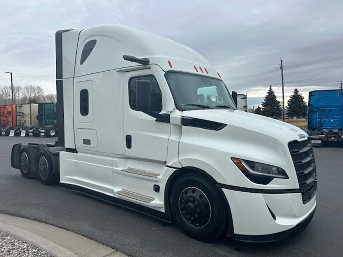 2026 Freightliner Cascadia - image 3