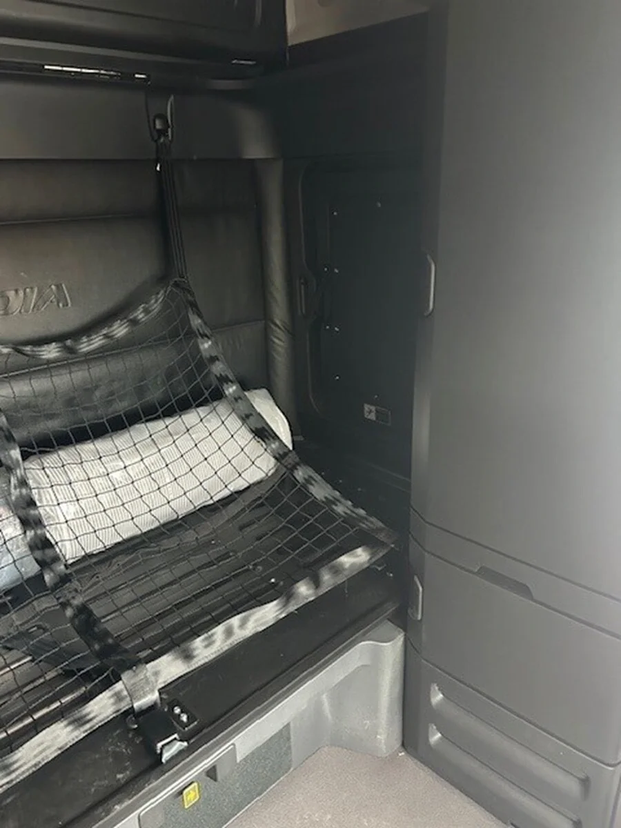 2026 Freightliner Cascadia - image 9