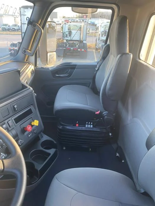 2026 International LT - image 10