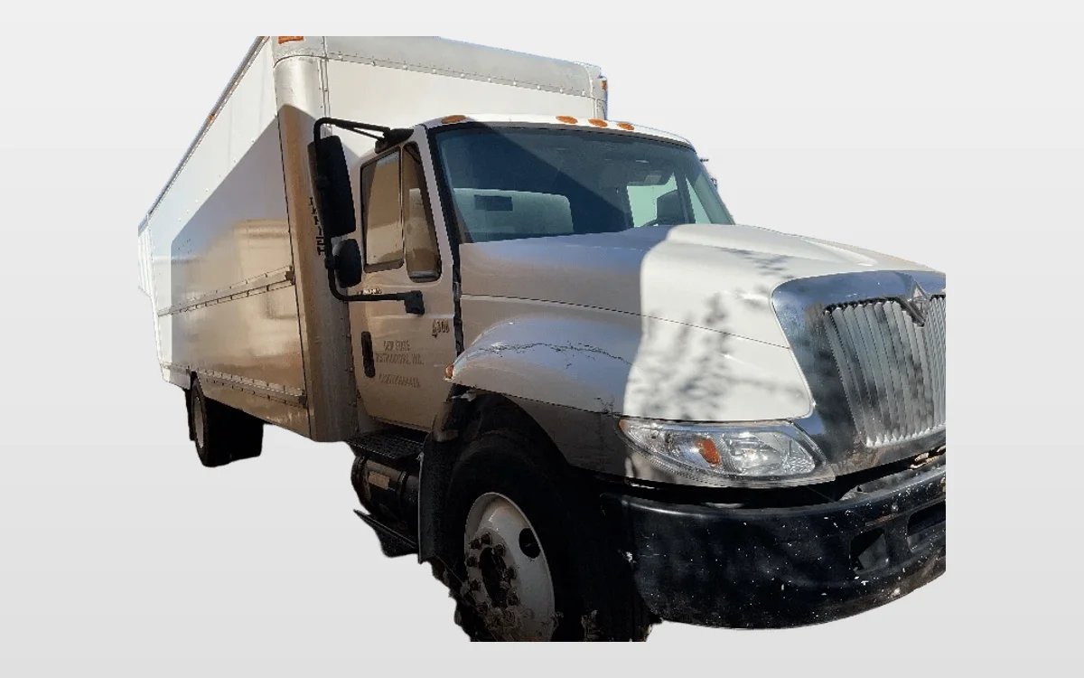 2007 International 4300 - image 1