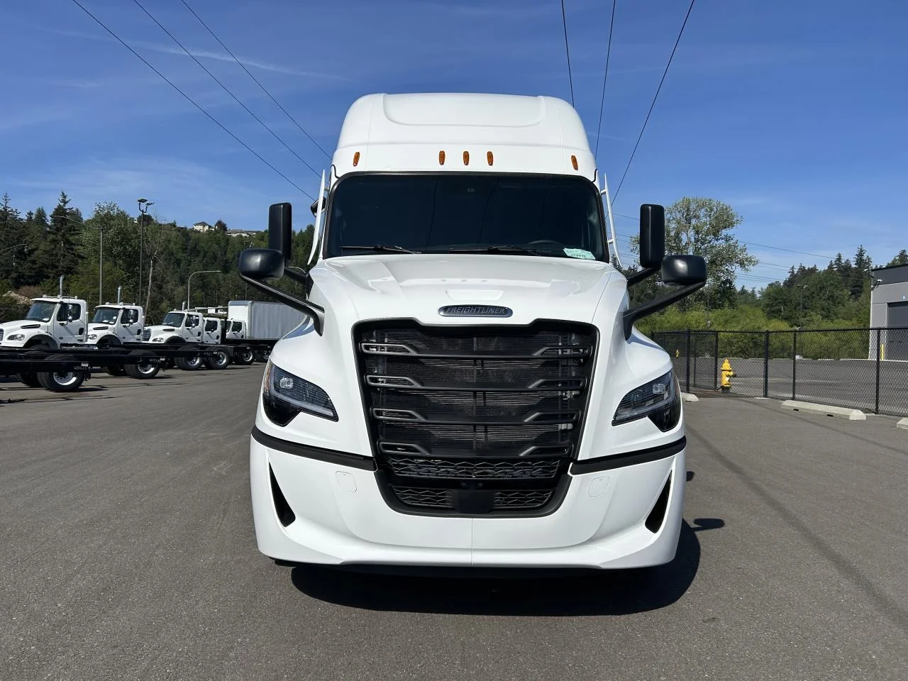 2027 Freightliner Cascadia in Albany, OR — photo 2