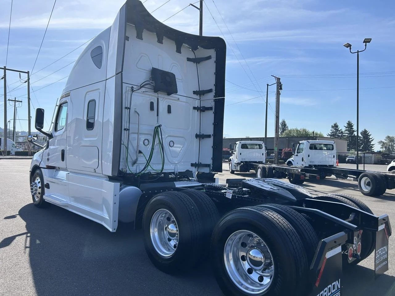 2027 Freightliner Cascadia in Albany, OR — photo 4