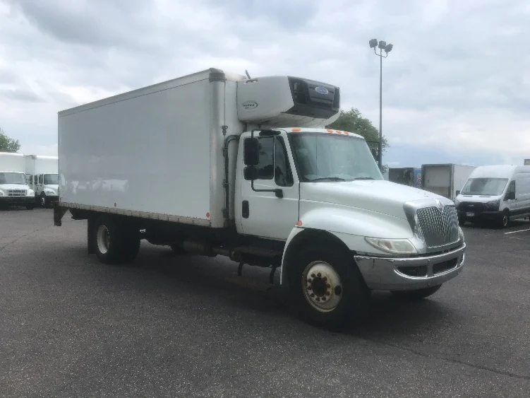 2016 International 4300 in Roseville, MN