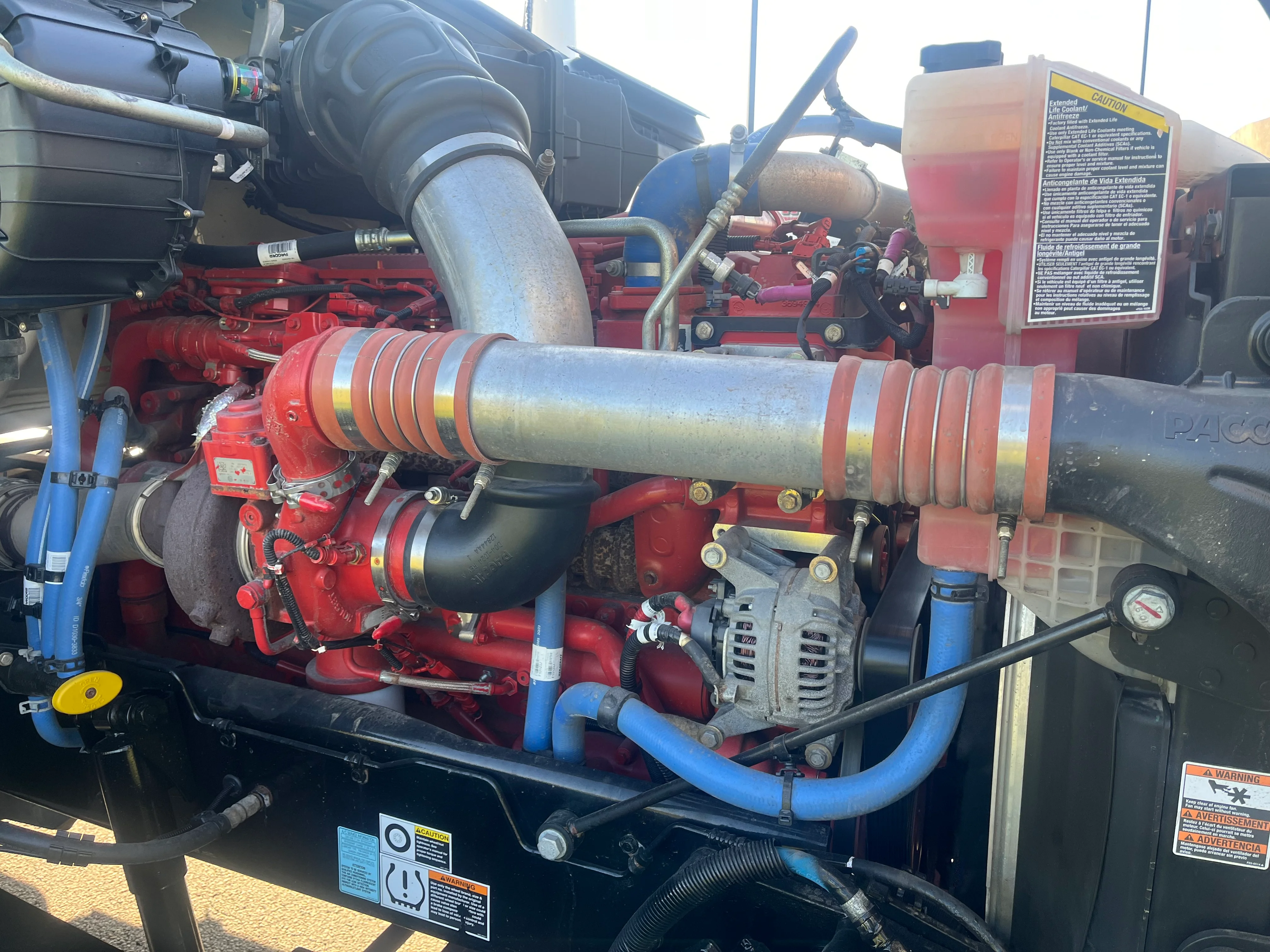 2024 Kenworth T880 - image 9