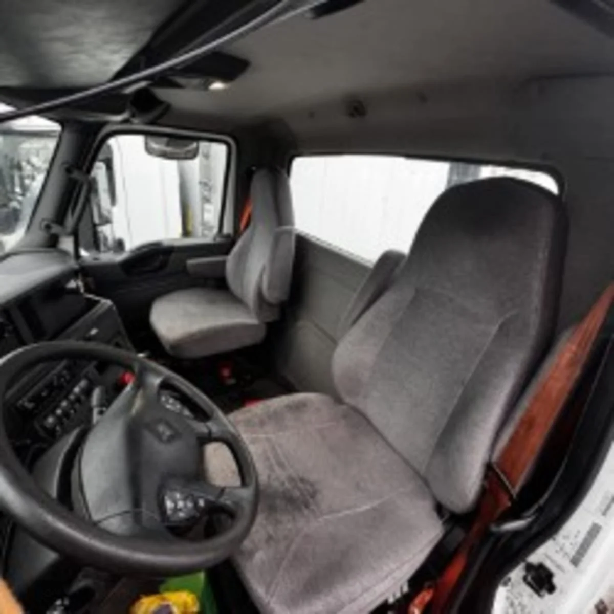 2019 International RH - image 7