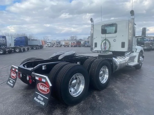 2025 Peterbilt 579 - image 4