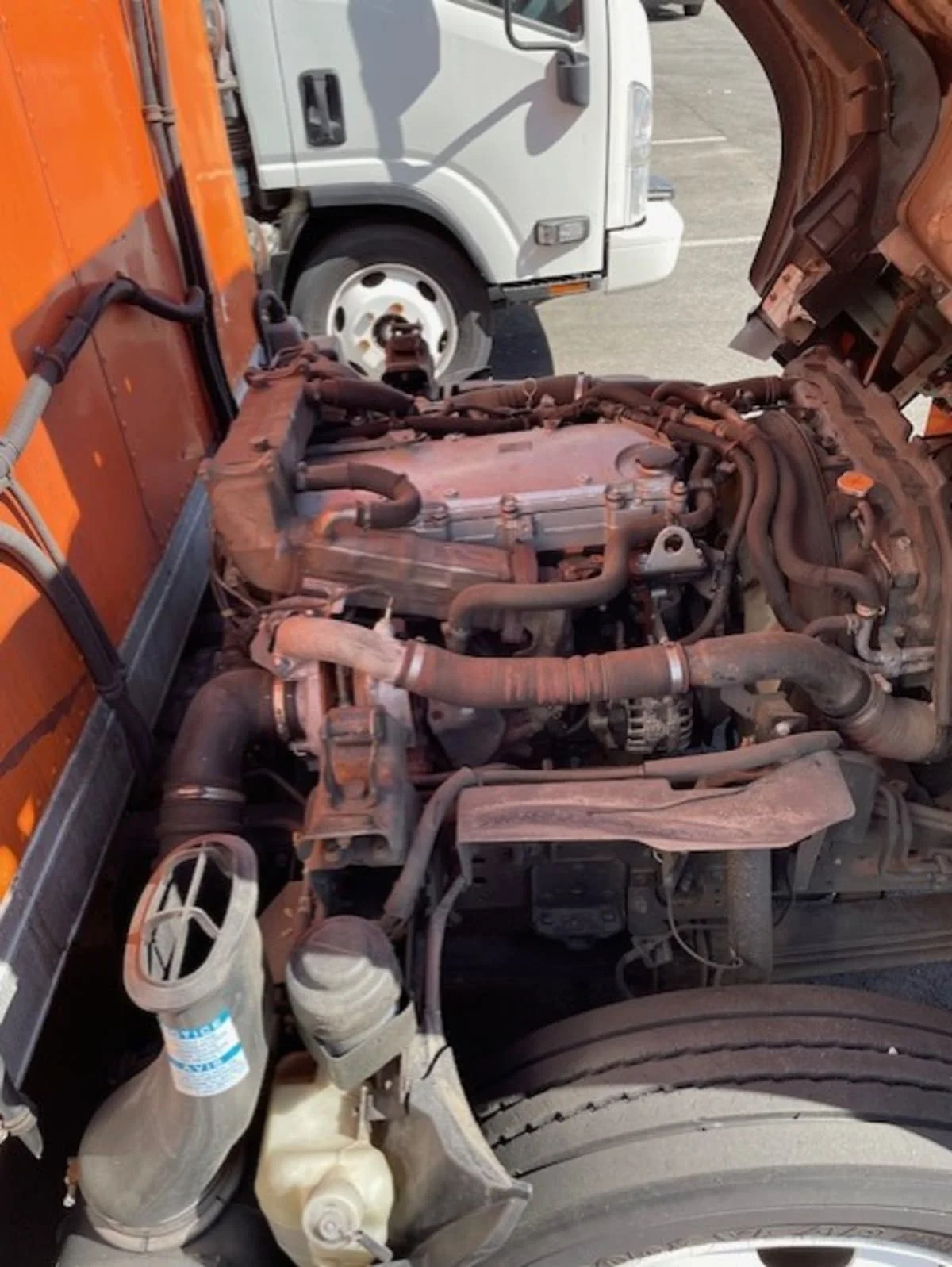 2019 Isuzu NQR in Farmingdale, NY — photo 13