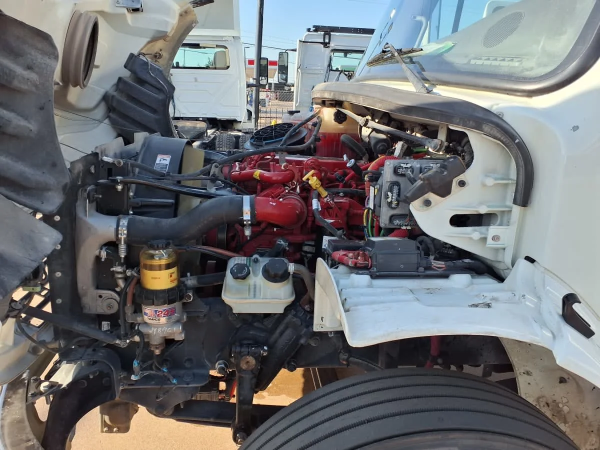 2018 Freightliner M2 106 in Dallas, TX — photo 9