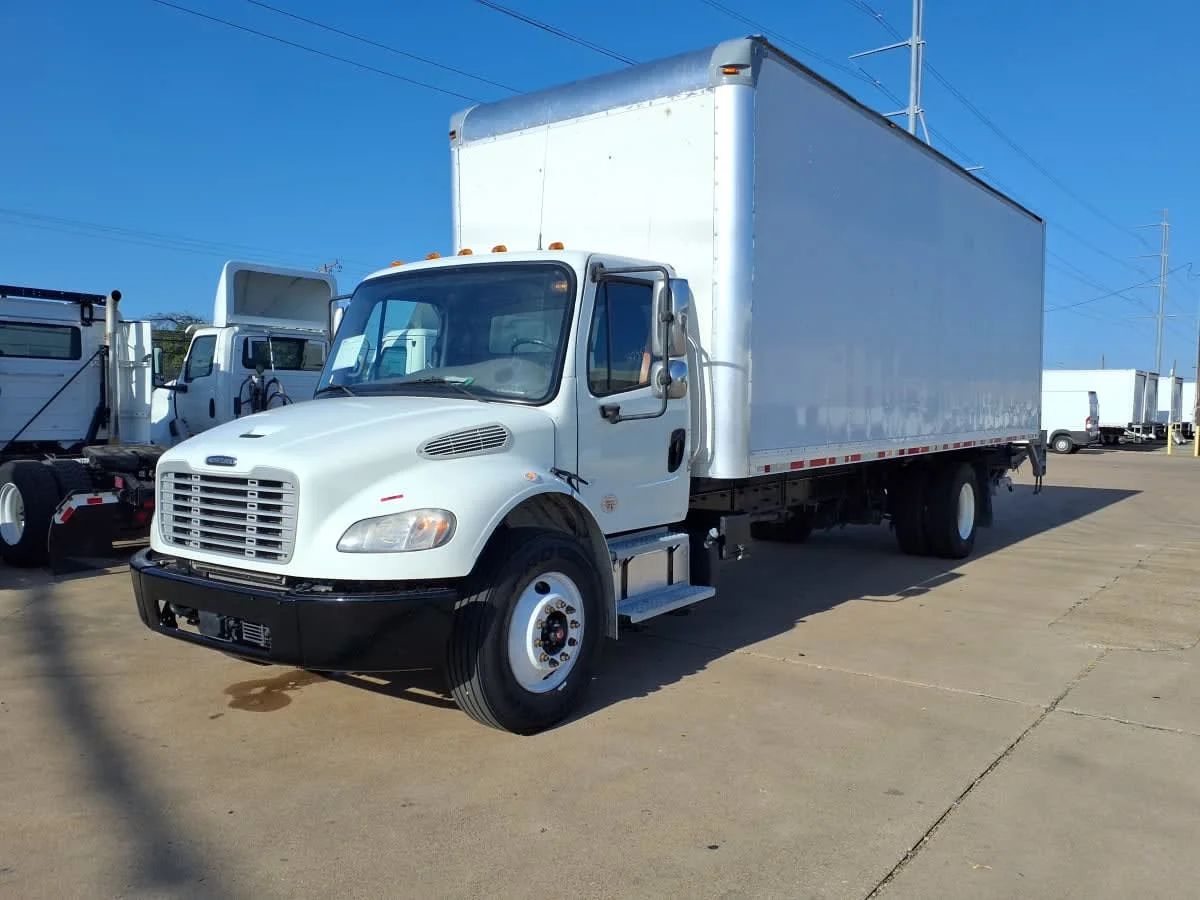 2018 Freightliner M2 106