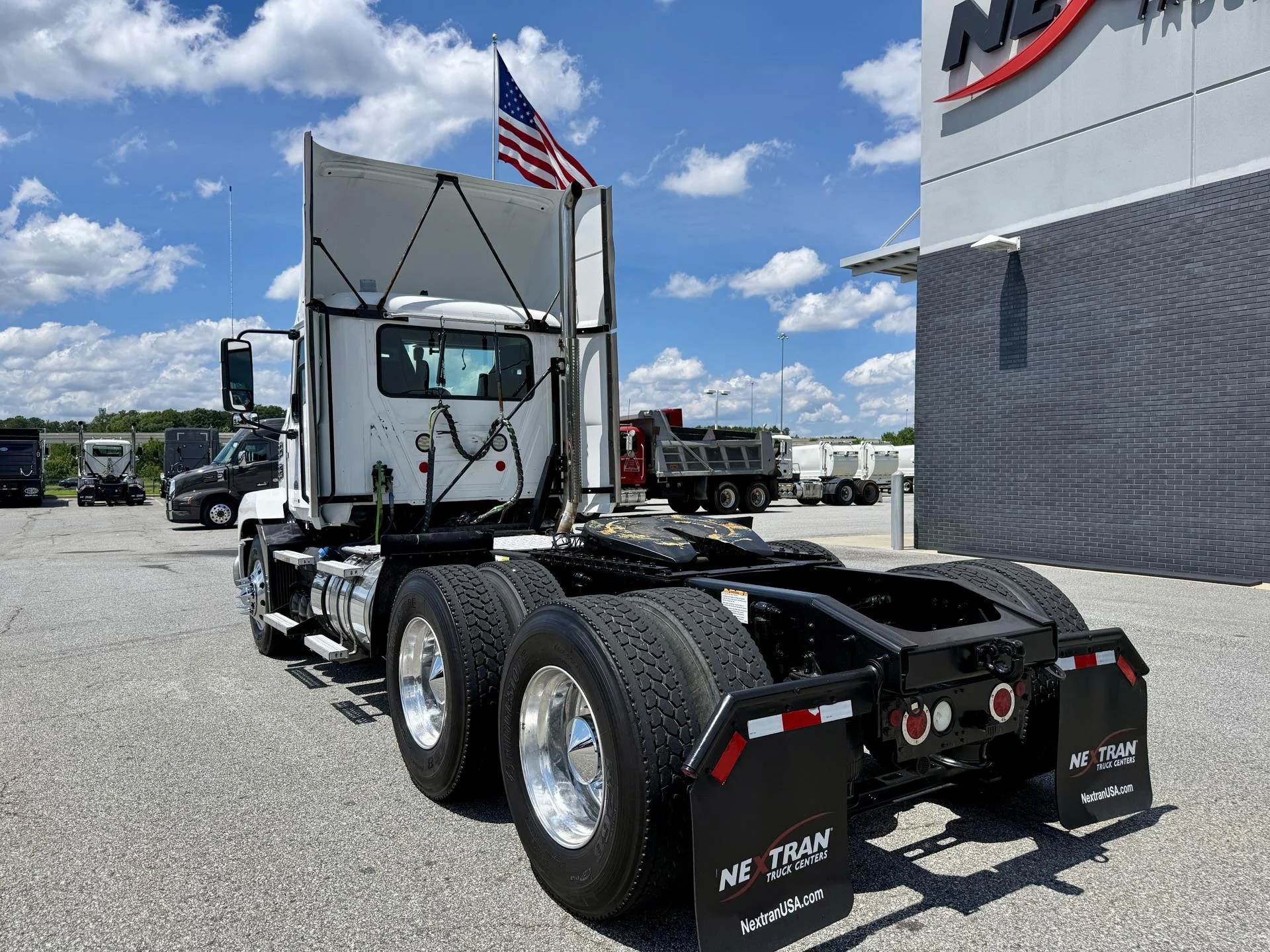 2022 Mack Anthem in Duluth, GA — photo 3