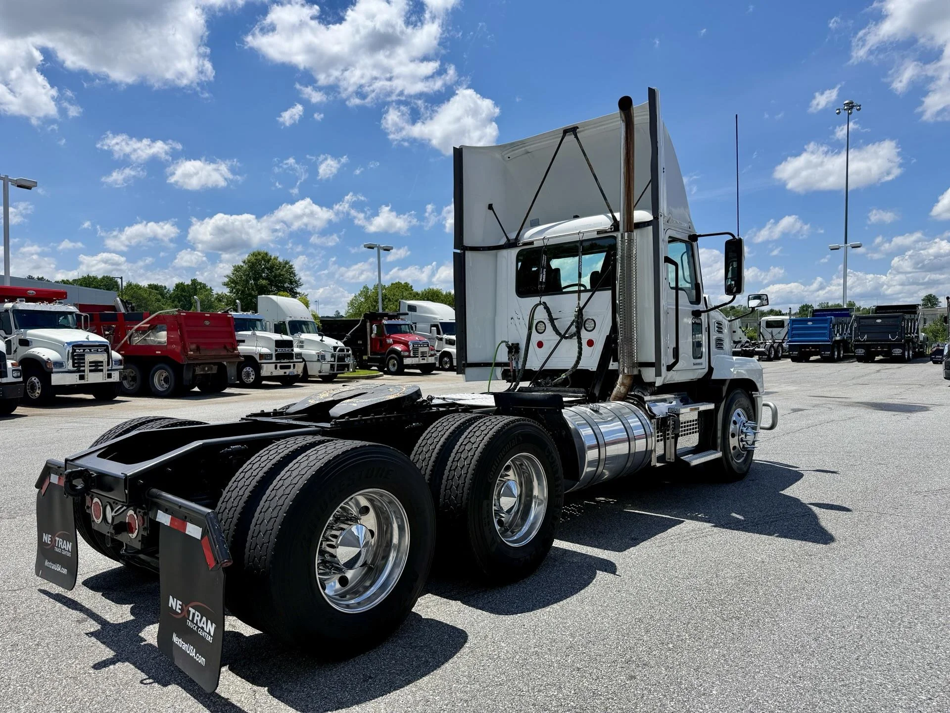 2022 Mack Anthem in Duluth, GA — photo 5