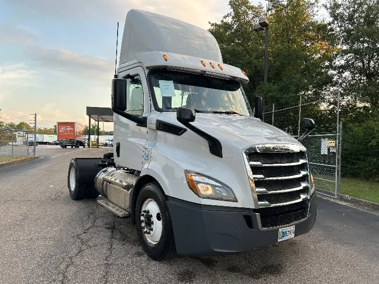 2019 Freightliner Cascadia in Chattanooga, TN