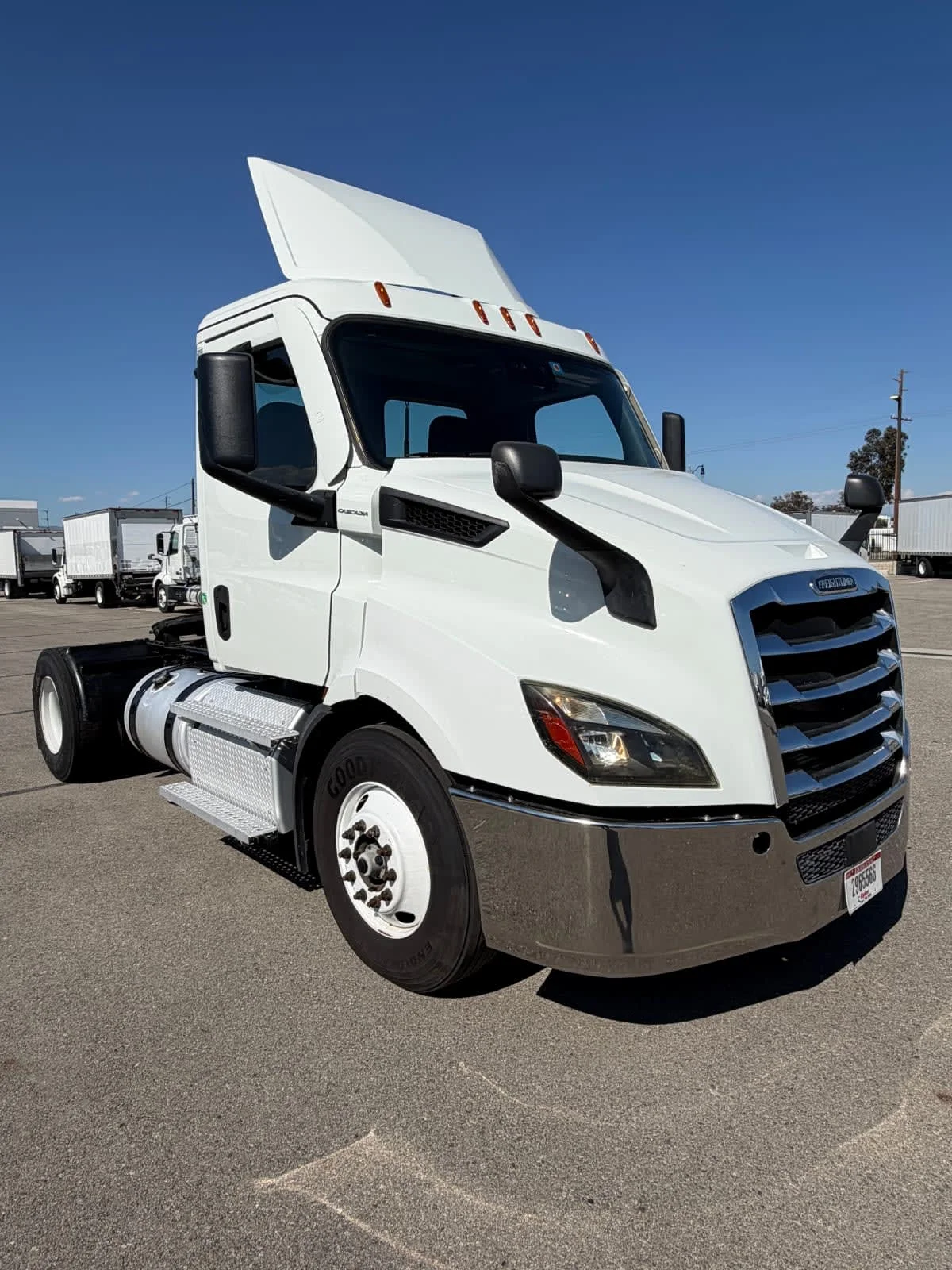 2020 Freightliner Cascadia in Fontana, CA