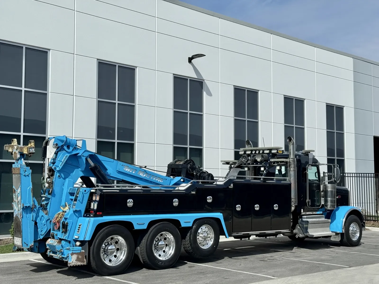 2018 Peterbilt 389 - image 5