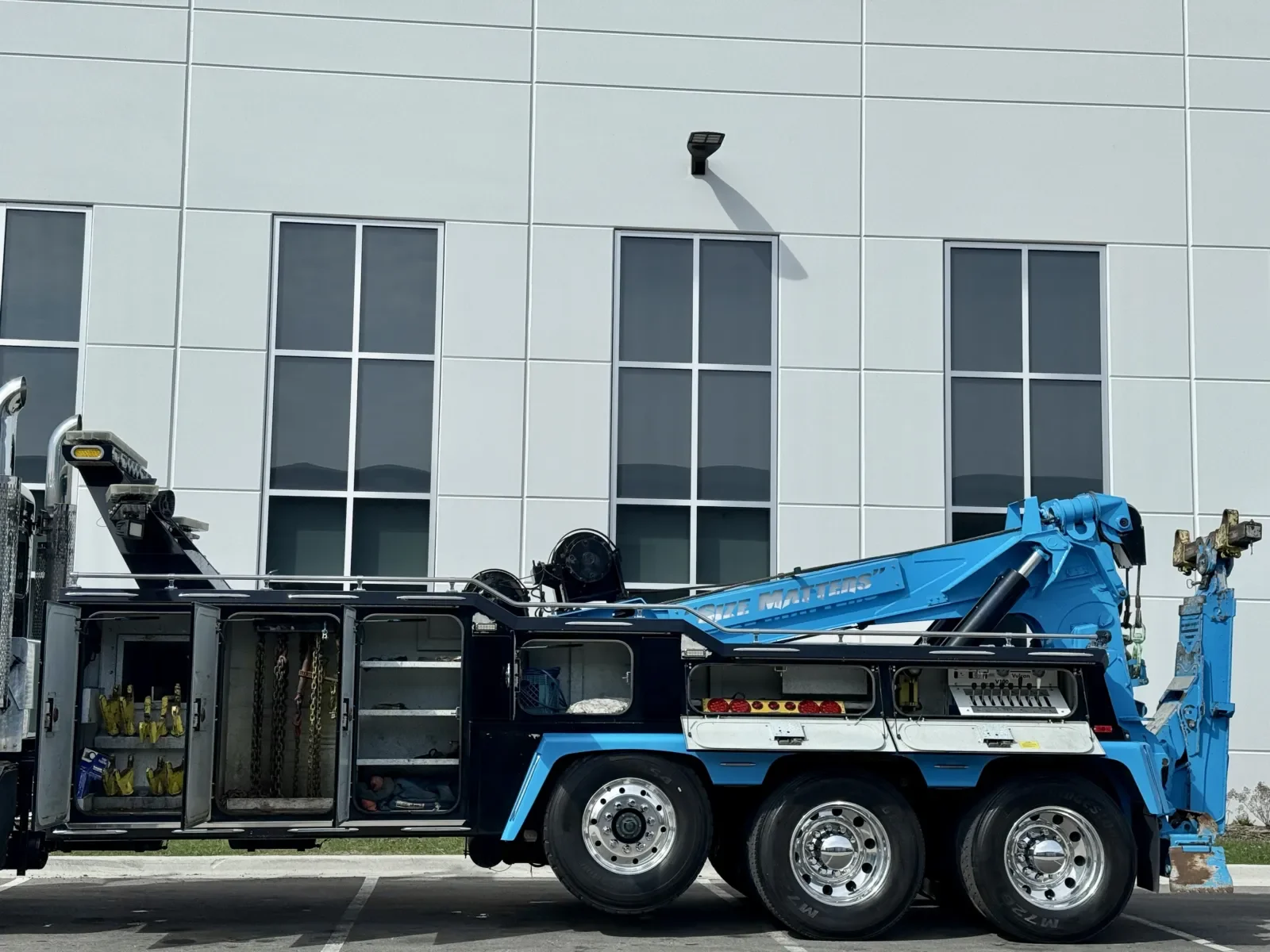 2018 Peterbilt 389 in New Lenox, IL — photo 10