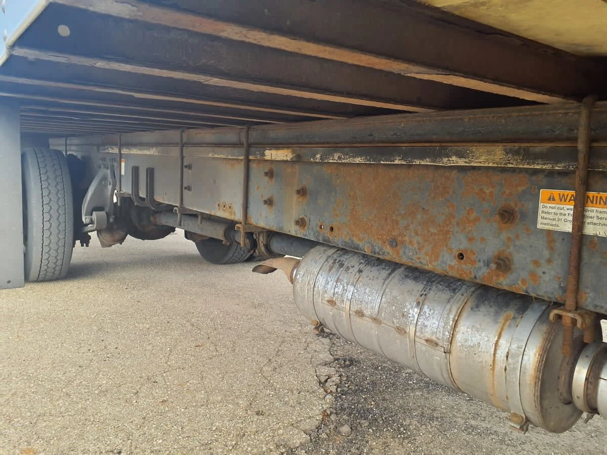 2014 Freightliner M2 106 - image 14