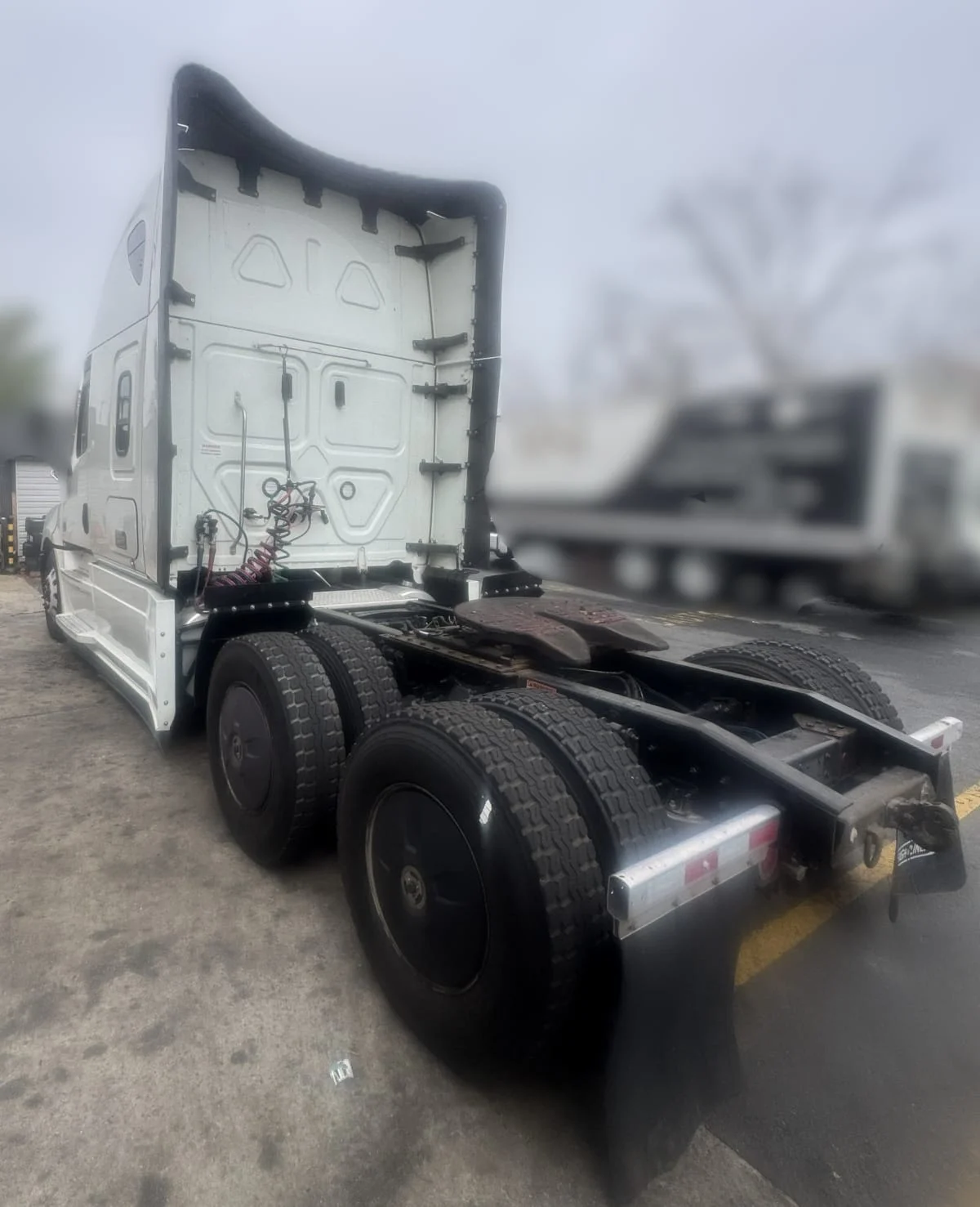 2022 Freightliner Cascadia - image 6