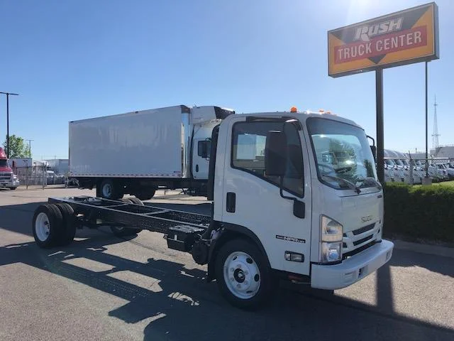 2026 Isuzu NPR - image 4