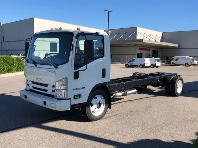 2026 Isuzu NPR - image 2