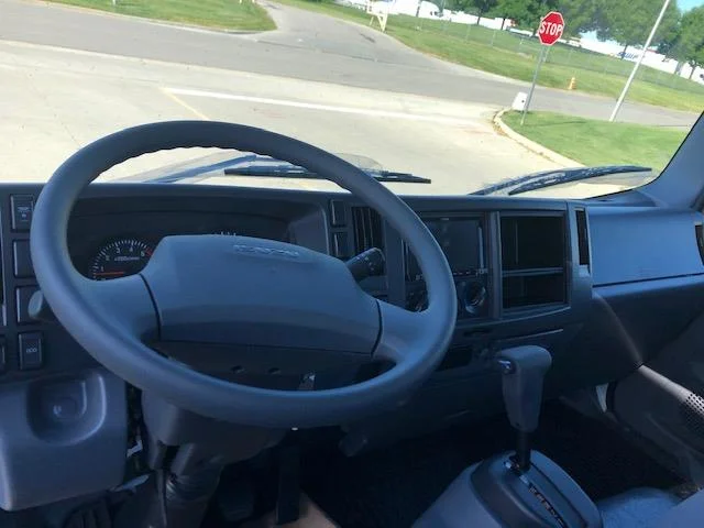 2026 Isuzu NPR - image 13