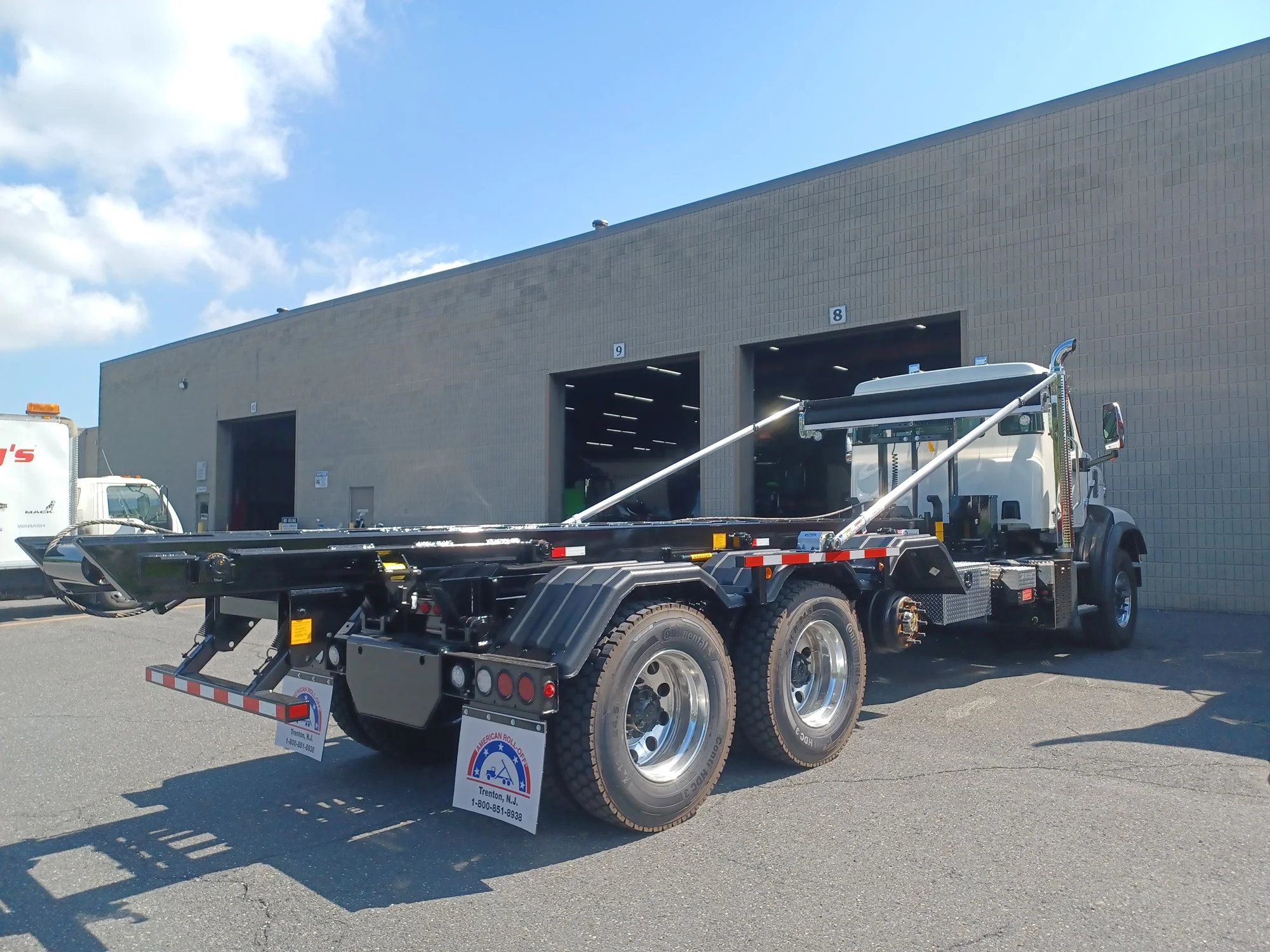 2025 Autocar DC-64 - image 4