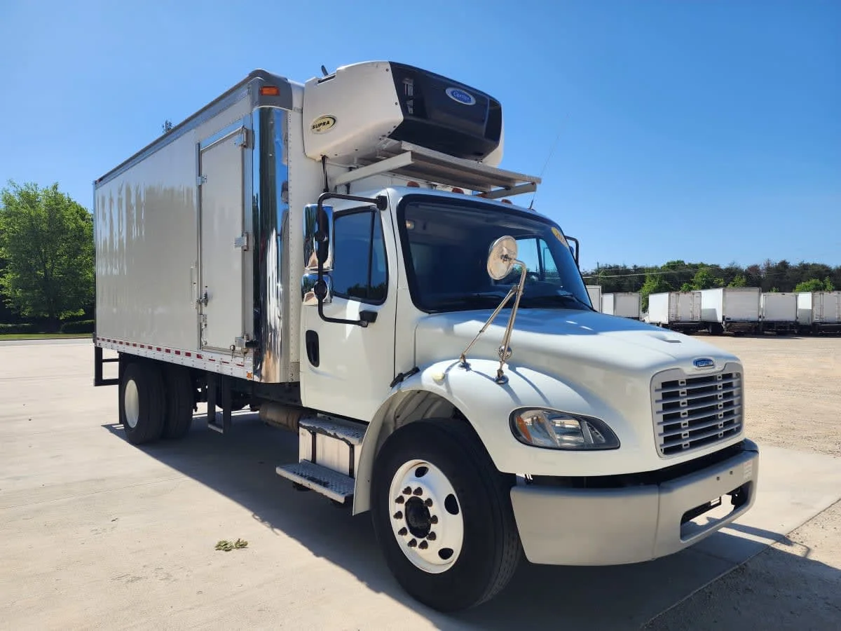 2017 Freightliner M2 106 in Greensboro, NC — photo 3