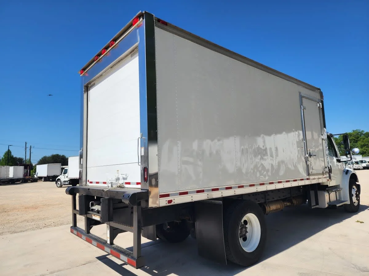 2017 Freightliner M2 106 in Greensboro, NC — photo 4