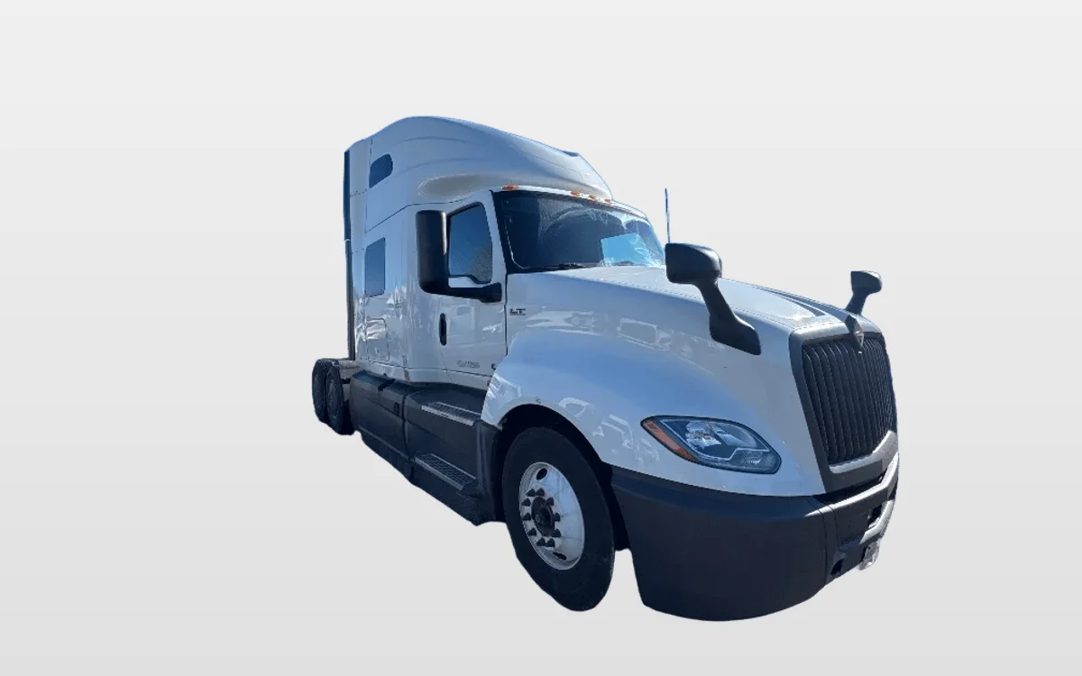 2023 International LT - image 1