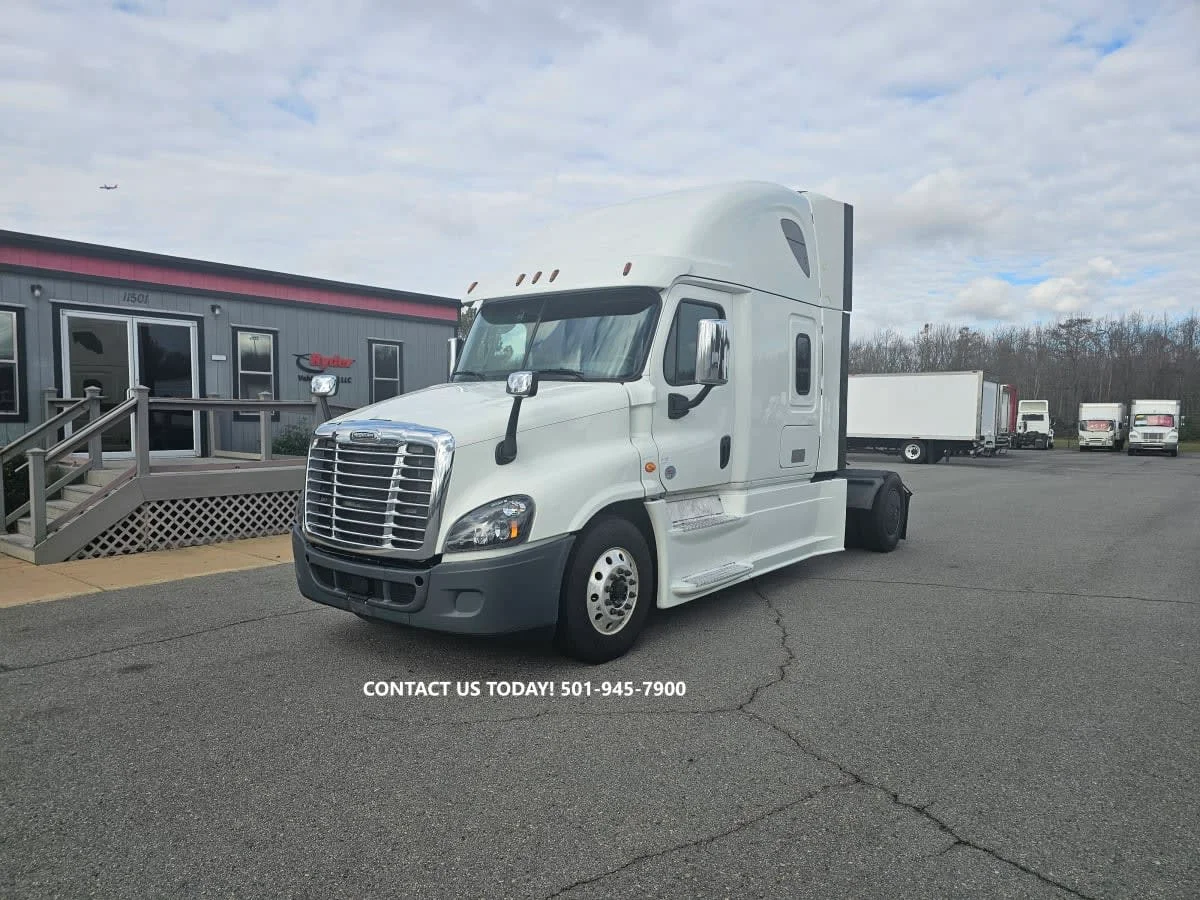 2020 Freightliner Cascadia in North Little Rock, AR