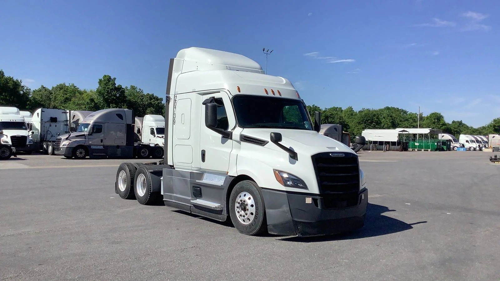 2021 Freightliner Cascadia in West Memphis, AR