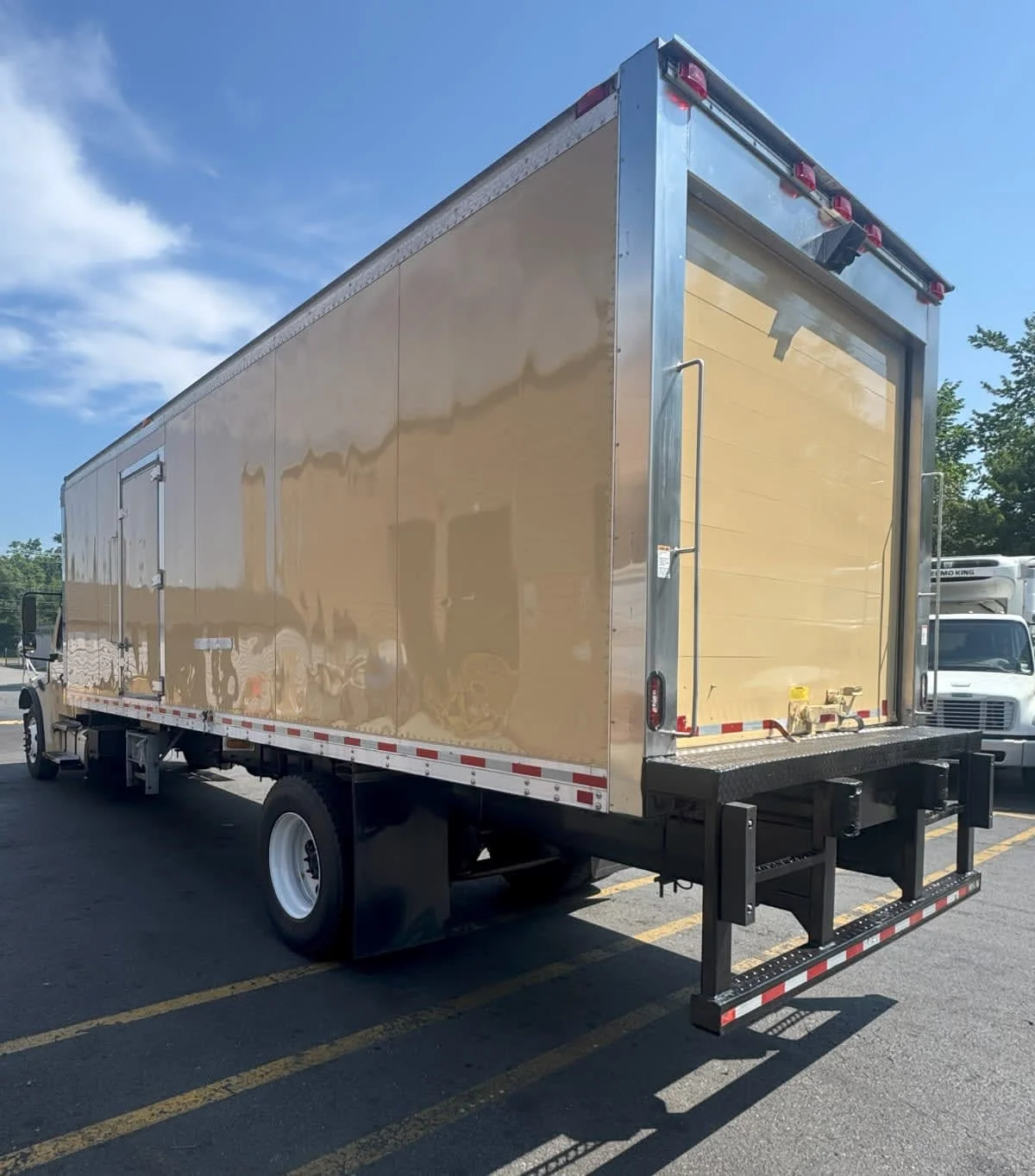 2019 Freightliner M2 106 in Newark, NJ — photo 6