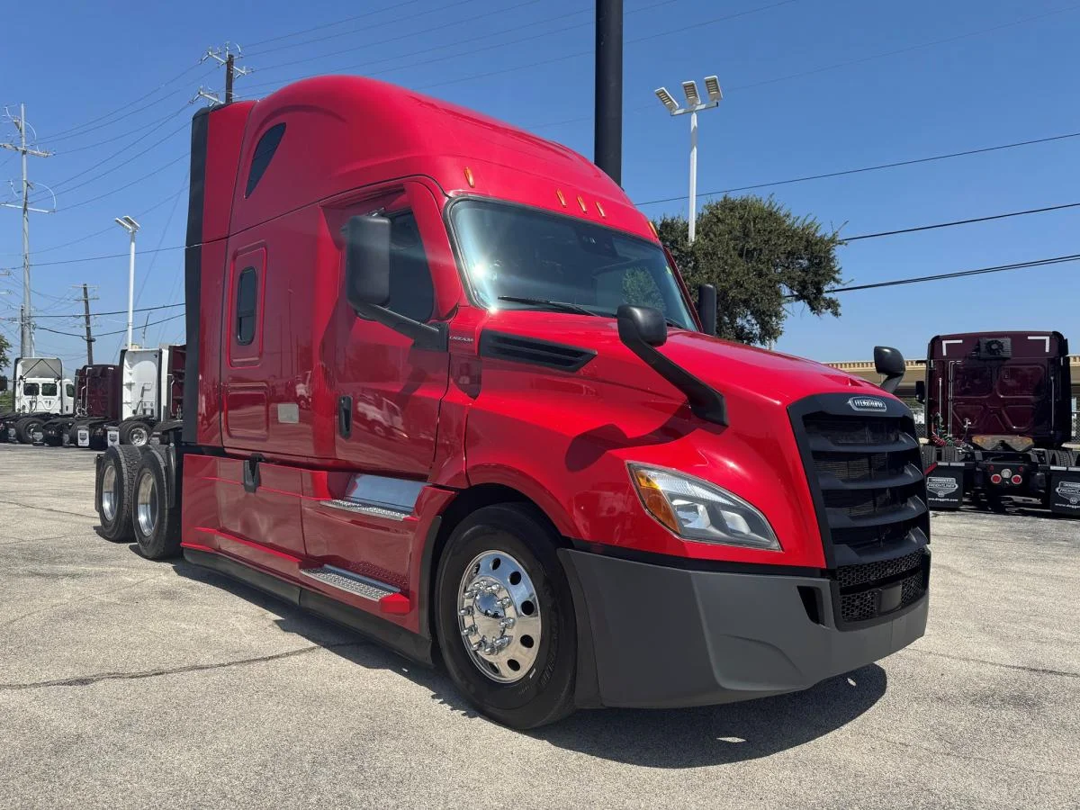 2023 Freightliner Cascadia