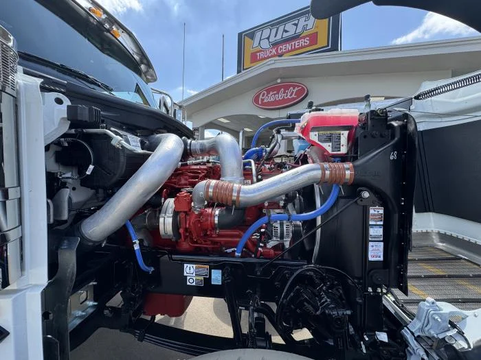 2027 Peterbilt 589 - image 21