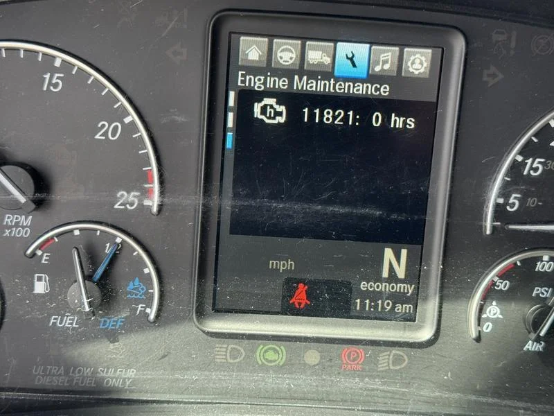 2023 Freightliner Cascadia - image 29