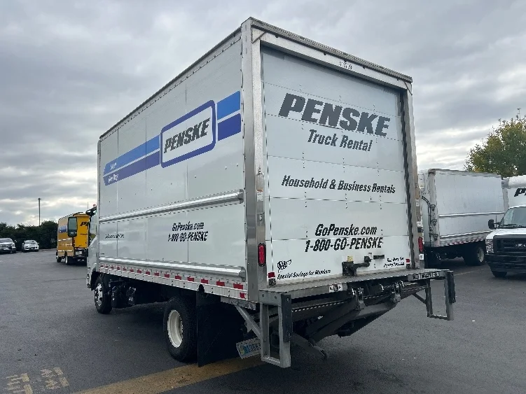 2022 Isuzu NPR - image 6